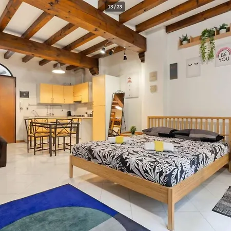 Apartamento Baracca Bolonia